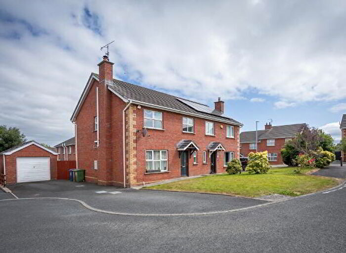 3 Bedroom Semi-Detached House For Sale In Iveagh Avenue, Dromore, BT25