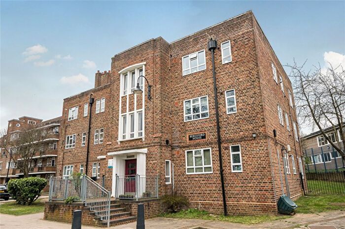 2 Bedroom Flat For Sale In Kingswood Estate, Dulwich, London, SE21