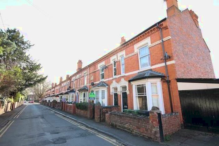 1 Bedroom Ground Flat To Rent In Severn Terrace, Worcester, WR1