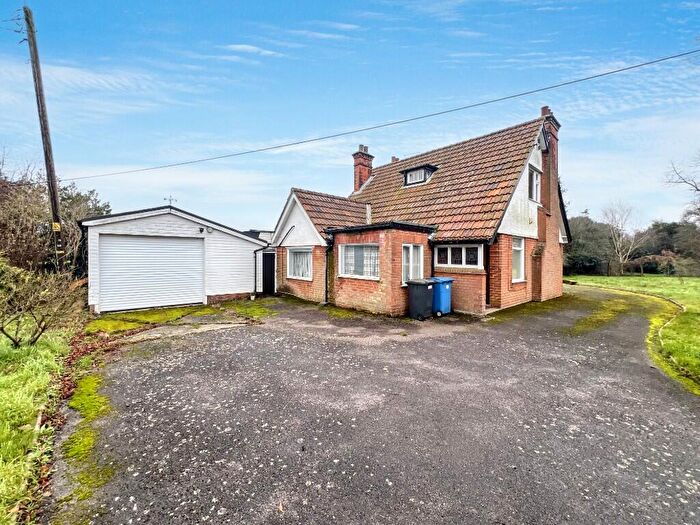 2 Bedroom Chalet For Sale In The Heath, IP9