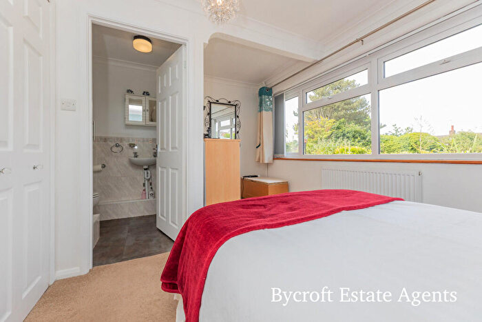 3 Bedroom Detached Bungalow For Sale In Ranworth Drive, Ormesby, NR29