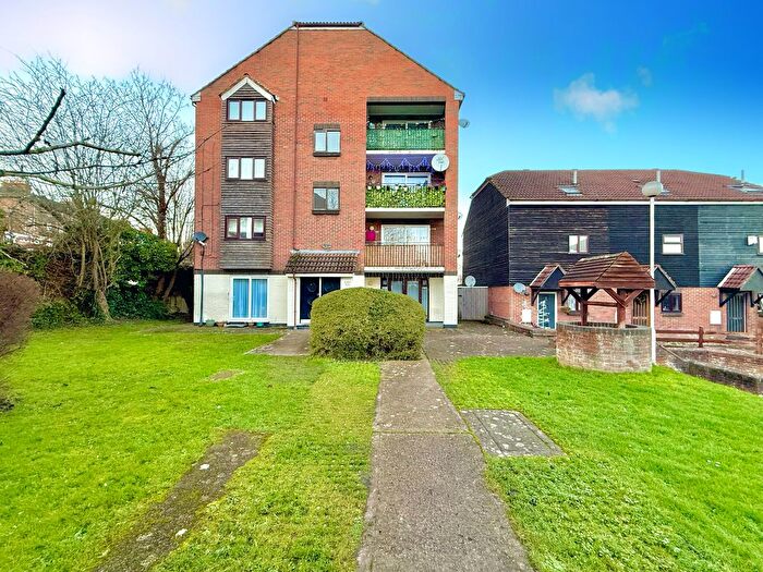 1 Bedroom Flat To Rent In Springvale, Maidstone, ME16
