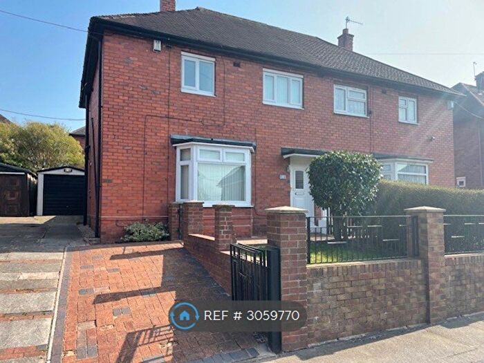 3 Bedroom Semi-detached House To Rent In Norton In The Moors, Stoke On Trent, ST6