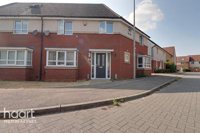 4 Bedroom Semi-Detached House To Rent In Grosmont, Broughton, MK10