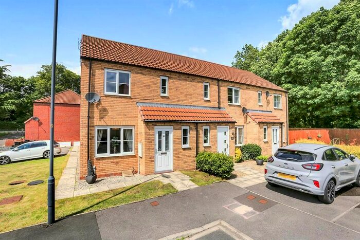3 Bedroom Terraced House For Sale In Priorpot Lane, Malton, YO17
