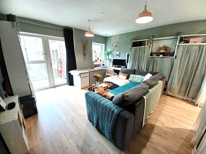 1 Bedroom Flat For Sale In Paynter House, Shipbuilding Way, London, Greater London, E13