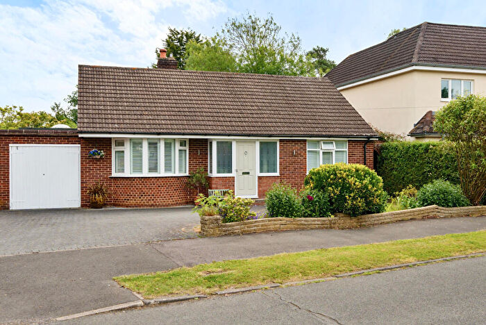 3 Bedroom Bungalow For Sale In Willow Vale, Fetcham, KT22