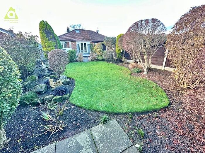 3 Bedroom Bungalow For Sale In Collins Lane, Westhoughton, BL5