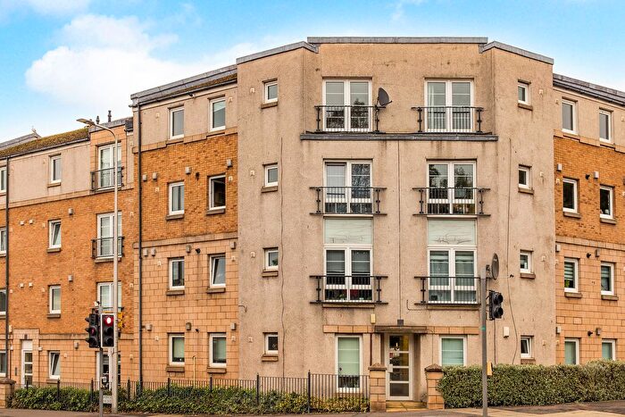2 Bedroom Flat For Sale In / Duddingston Park South, Duddingston, Edinburgh, EH15