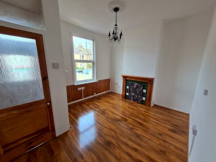 3 Bedroom House To Rent In Napier Road Gillingham, ME7