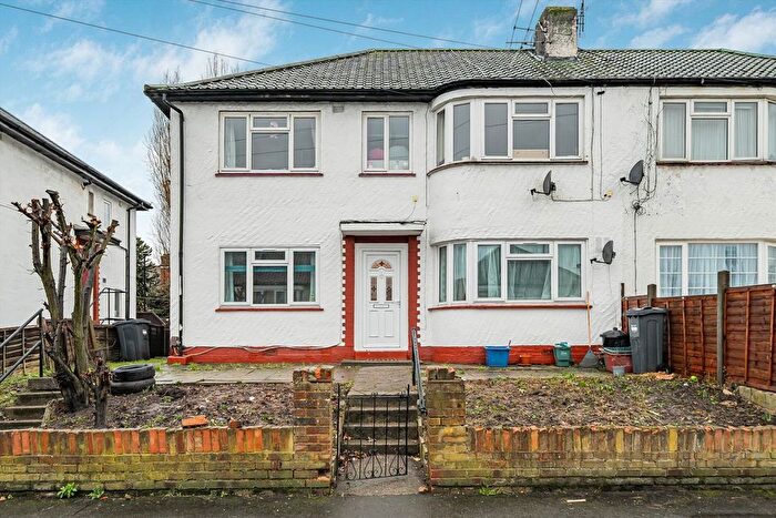 2 Bedroom Maisonette To Rent In Redesdale Gardens, Isleworth, TW7