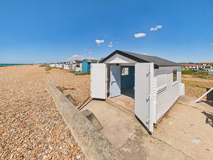 Log Cabin For Sale In Widewater Lagoon, Shoreham Beach, BN15