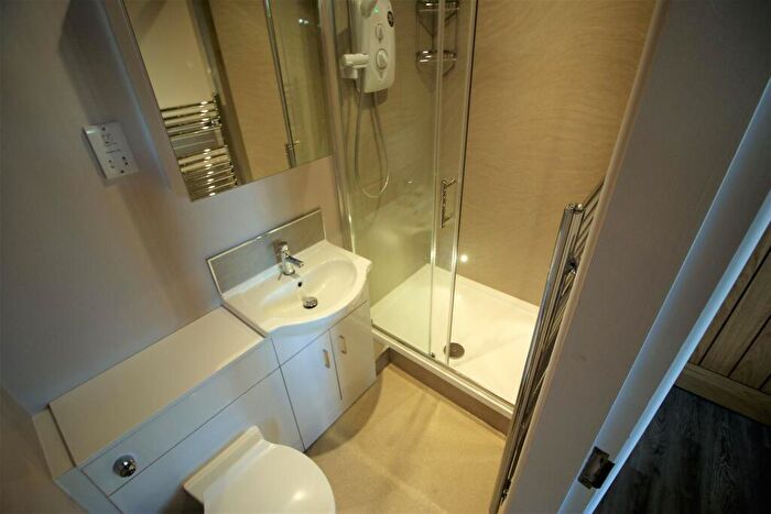 1 Bedroom Private Hall To Rent In James Lane, LA1