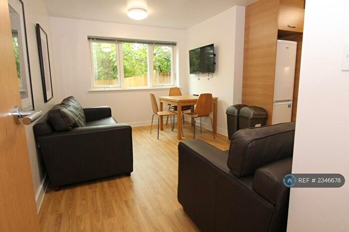 5 Bedroom Flat To Rent In Columbia Lodge, Southampton, SO16