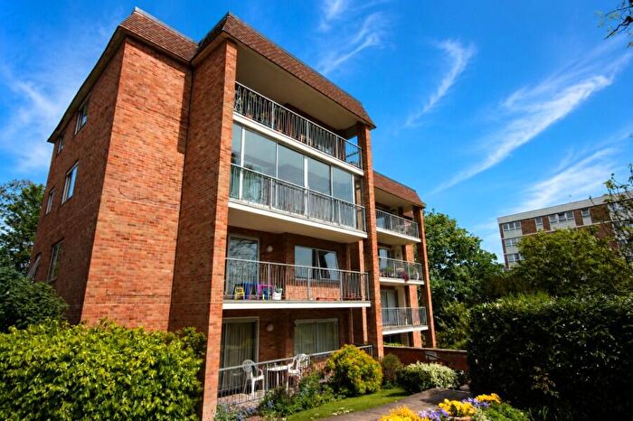 2 Bedroom Apartment To Rent In West Mount, The Mount, GU2