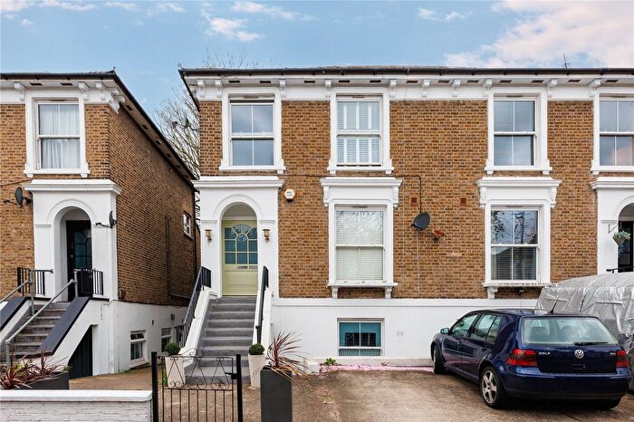 4 Bedroom Maisonette For Sale In Cambridge Road North, London, W4