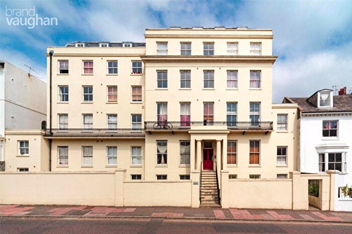 Flat To Rent In St Annes House, Buckingham Place, Brighton, East Sussex, BN1