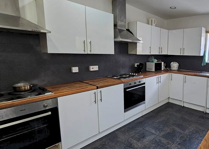 6 Bedroom Property To Rent In Llantrisant Street, Cathays, Cardiff, CF24