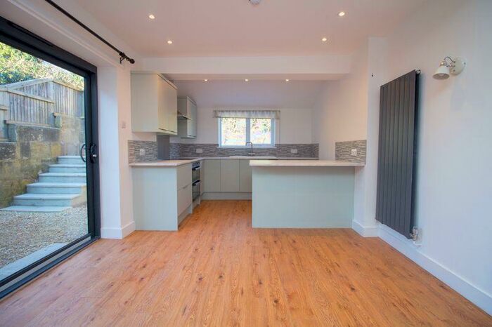 5 Bedroom House Of Multiple Occupation To Rent In Crescent Gardens, Bath, BA1