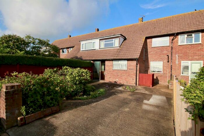 3 Bedroom House For Sale In Bodiam Close, BN25