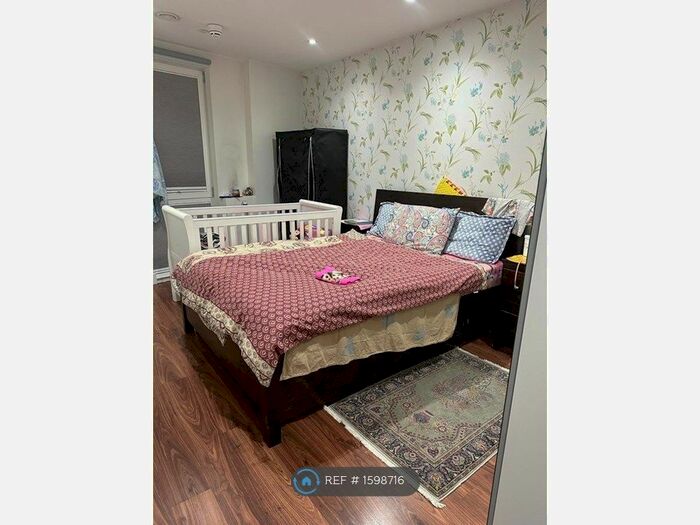 2 Bedroom Flat To Rent In Bellville House, London, SE10