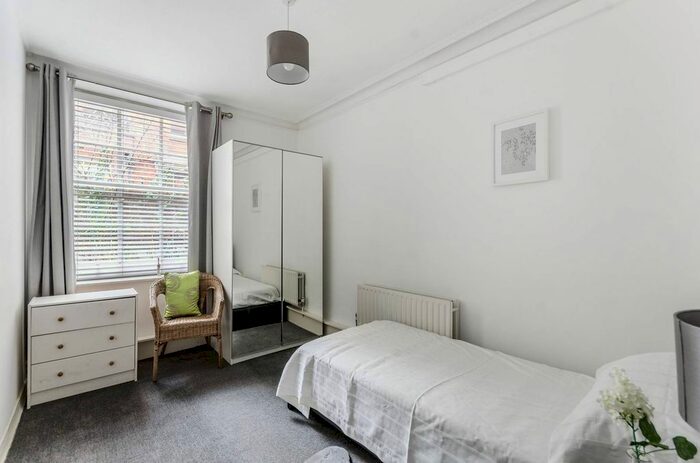 2 Bedroom Flat To Rent In Tavistock Street, Covent Garden, London, WC2E