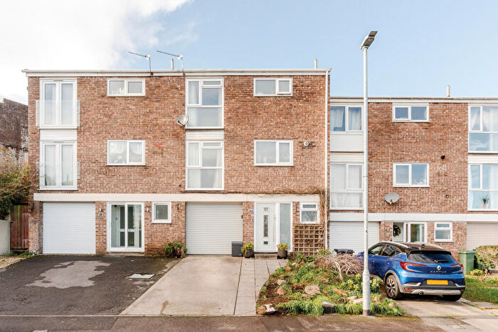 3 Bedroom Town House For Sale In Rippleside, Portishead, BS20