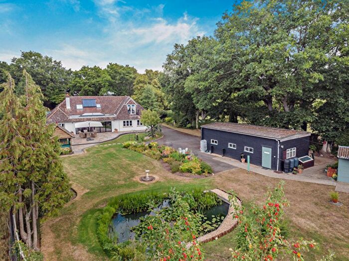 4 Bedroom Detached House For Sale In Saucelands Lane, Shipley, Horsham, West Sussex, RH13