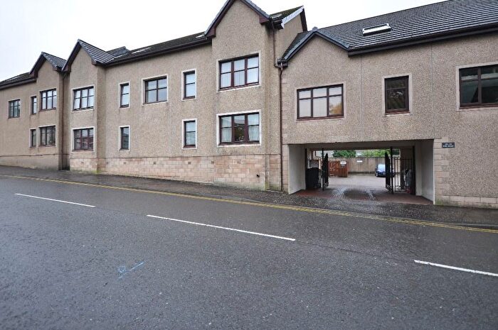 2 Bedroom Flat To Rent In Rigg Street, Stewarton, East Ayrshire, KA3