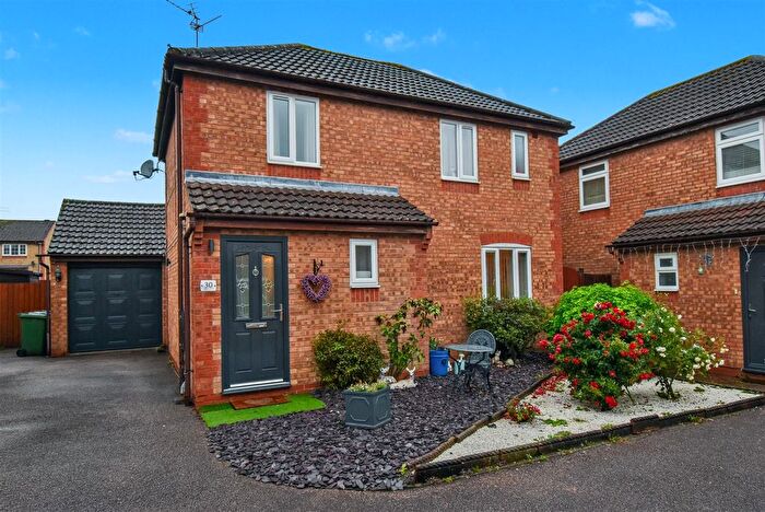 3 Bedroom Detached House For Sale In Waltham Close, Corby, NN17