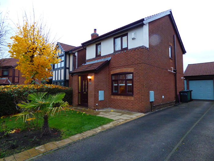 3 Bedroom Detached House To Rent In Penrice Close, Radcliffe, M26