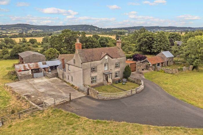 3 Bedroom Detached House For Sale In Park Farm, Charfield, Wotton-under-Edge, GL12