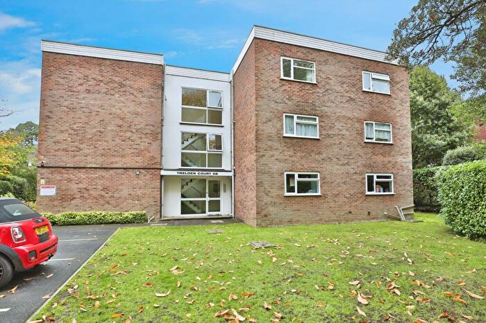2 Bedroom Flat For Sale In Wellington Road, Dean Park, Bournemouth, Dorset, BH8