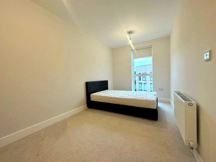 2 Bedroom Apartment To Rent In Umber House, Lismore Boulevard, London, NW9