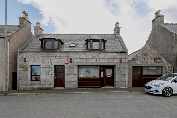 4 Bedroom Detached House For Sale In The Square, Aberchirder, Huntly, AB54