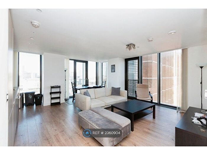 2 Bedroom Flat To Rent In Stratosphere Tower, London, E15