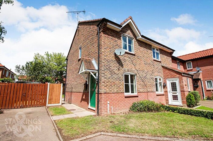 2 Bedroom Semi-Detached House To Rent In Mardling Run, Acle, NR13
