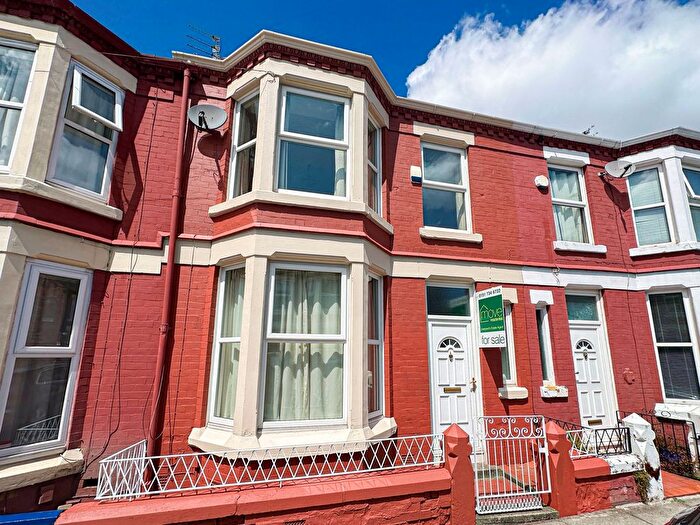 3 Bedroom Terraced House For Sale In Queensdale Road, Liverpool, L18