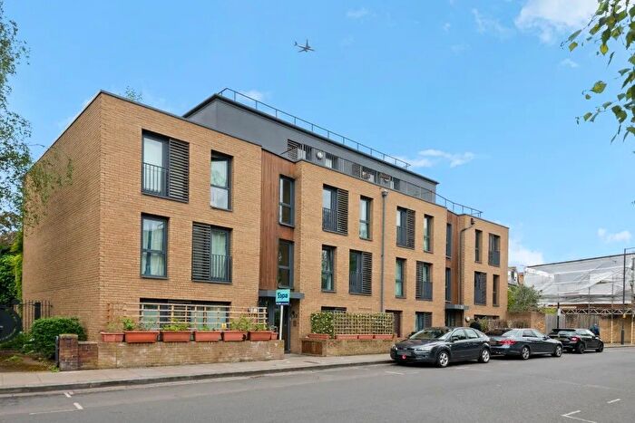 Studio For Sale In Star Road, London, W14