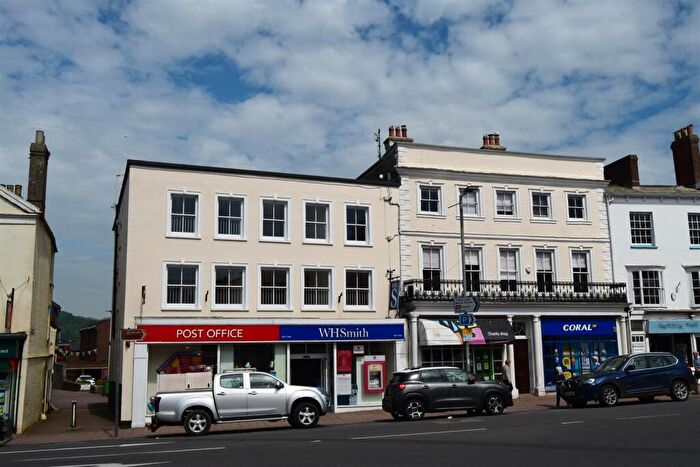 2 Bedroom Apartment To Rent In High Street, Honiton, EX14
