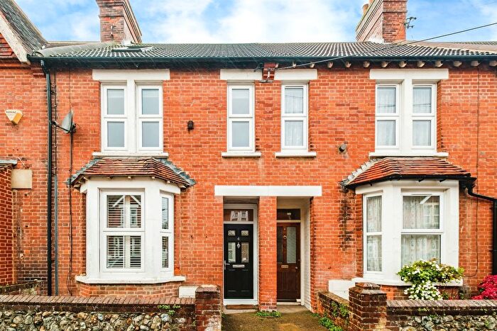 3 Bedroom Terraced House For Sale In Queen Street, Littlehampton, BN17