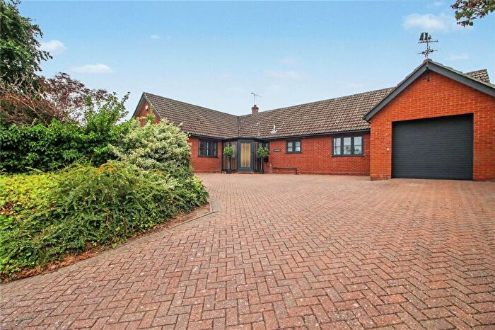 4 Bedroom Bungalow For Sale In The Street, Woodton, Bungay, Norfolk, NR35
