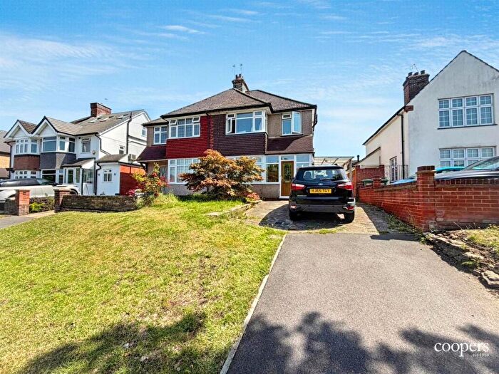 3 Bedroom Semi Detached House To Rent In Eastcote Road, Ruislip, HA4