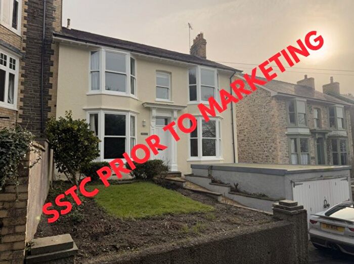4 Bedroom Link Detached House For Sale In Brynymor Road, Aberystwyth, SY23
