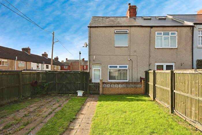 3 Bedroom End Terrace House For Sale In West View, Evenwood, Bishop Auckland, DL14