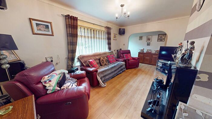 3 Bedroom Semi-Detached House For Sale In Brookwood Drive, Meir, Stoke-On-Trent, ST3