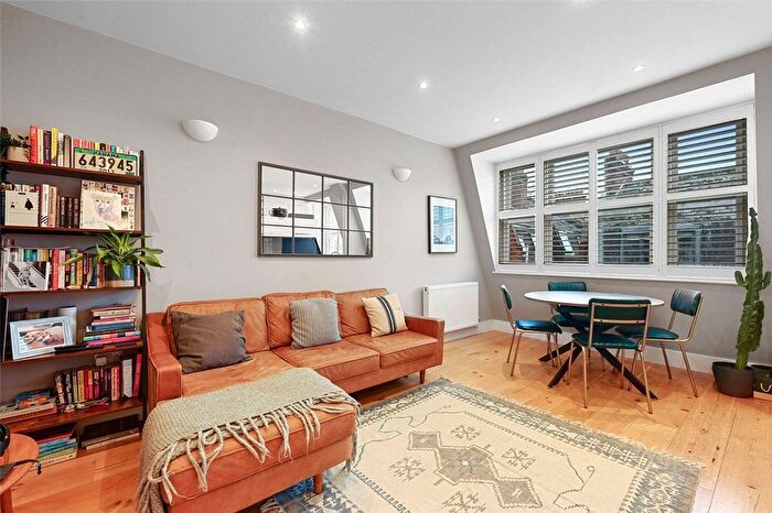 1 Bedroom Flat For Sale In Newark Street, London, E1