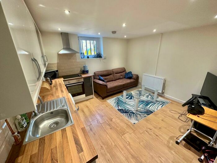 1 Bedroom Apartment To Rent In Edgerton Road, Edgerton, Huddersfield, HD3