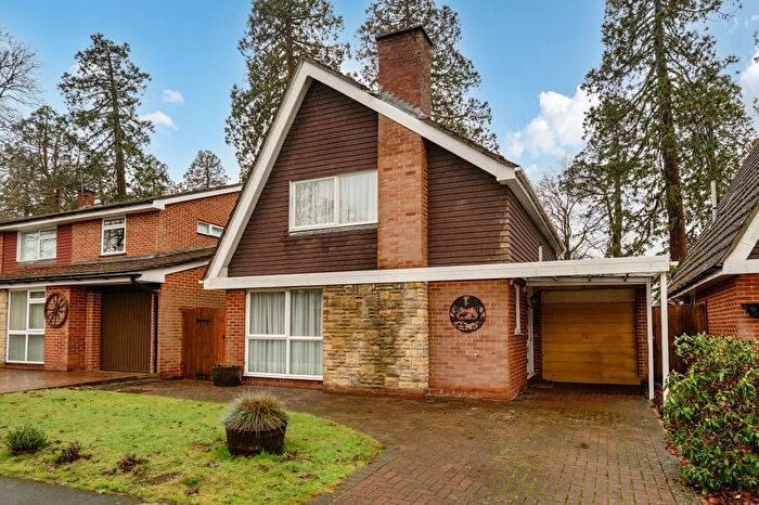 2 Bedroom Detached House For Sale In Camberley, Surrey, GU15