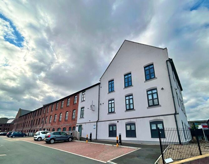 1 Bedroom Flat To Rent In Viaduct Road, Burley, Leeds, LS4